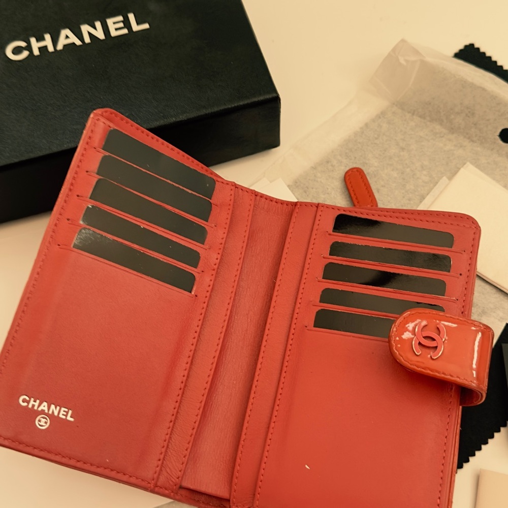 CHANEL Red Patent Quilted Leather Snap Wallet - Picture 11 of 11